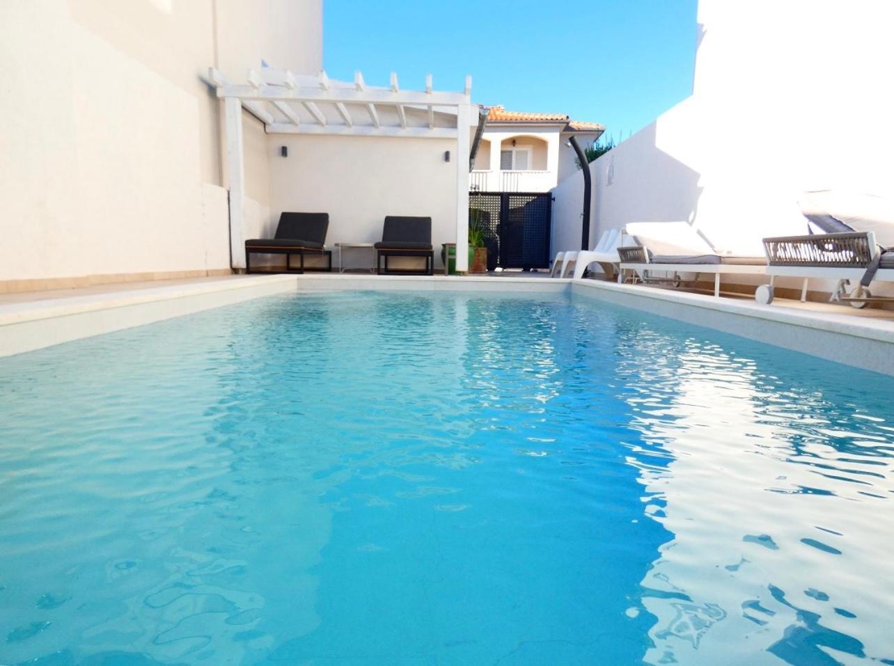 Villa Klaudia With Pool Задар Экстерьер фото